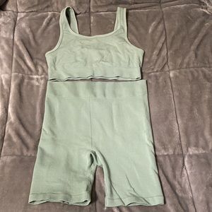 Fabletics Cloud Seamless High-Waisted Short Set